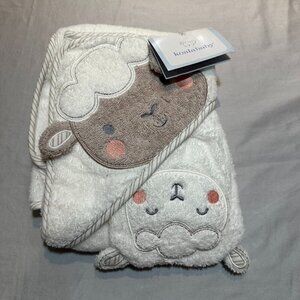 Koala Baby - NWT - Hooded Towel and Wash mitt
